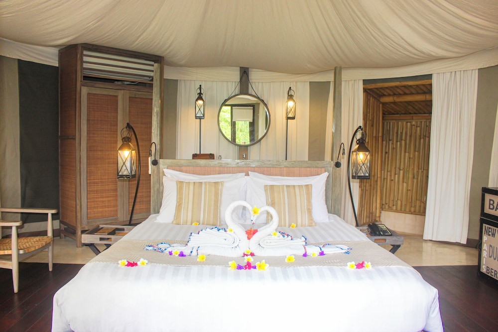 Menjangan Dynasty Resort