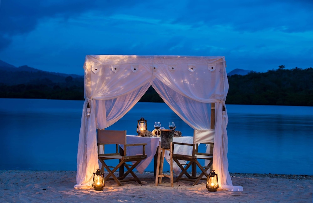Menjangan Dynasty Resort
