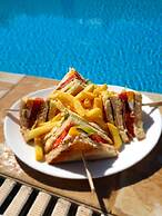 Casa Blue Sarantis