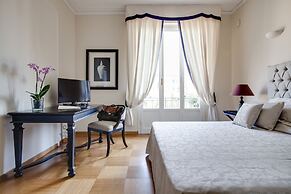 Kometa Suites & Apartments
