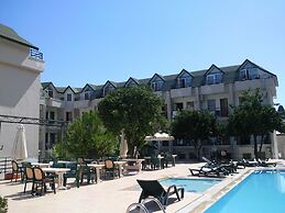 Ares Hotel