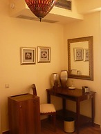 Korina Gallery Hotel