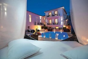Korina Gallery Hotel