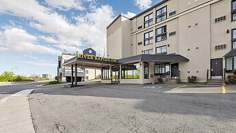 River Rapids Inn