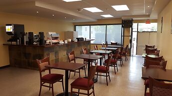 River Rapids Inn