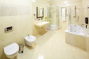 Taurus Hotel & SPA