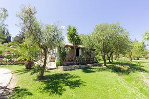 Liuba Houses