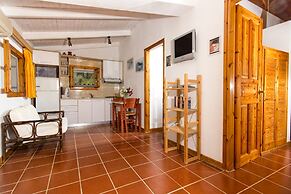 Liuba Houses