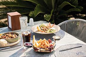 Elysee Beach Hotel