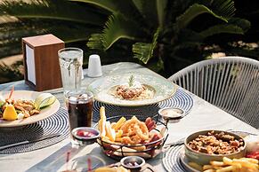 Elysee Beach Hotel