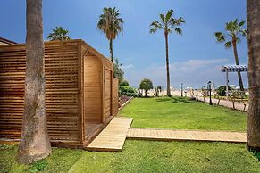 Elysee Beach Hotel
