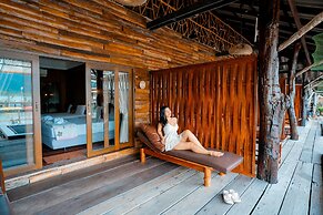 Salakphet Resort