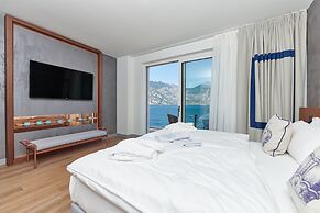 Hotel Castello Lake Front