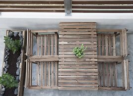 Axos Apartments