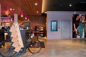 MOXY Frankfurt Eschborn