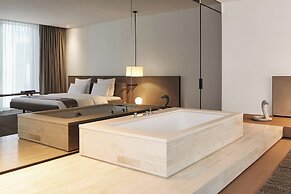 Roomers Baden-Baden, Autograph Collection
