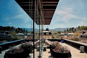 Roomers Baden-Baden, Autograph Collection