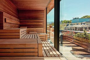 Roomers Baden-Baden, Autograph Collection