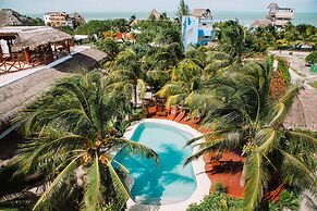 Ensueño Holbox and Beach Club