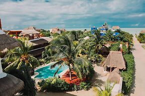 Ensueño Holbox and Beach Club