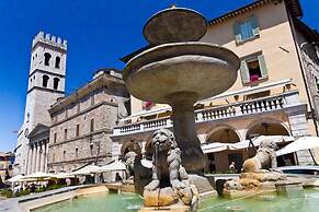 Hotel Mom Assisi