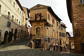 Hotel Mom Assisi