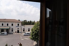 Hotel Mom Assisi