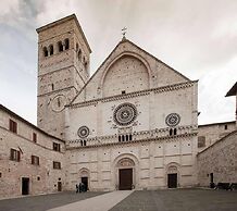Hotel Mom Assisi