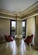 Phosphorion Hotel