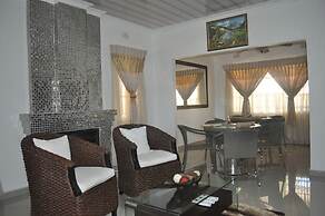 Crown Guest Lodge