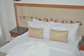 Crown Guest Lodge