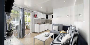 Isamar Holiday Village