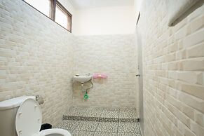 Blanjong Homestay by ecommerceloka