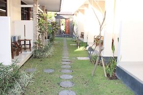 Blanjong Homestay by ecommerceloka
