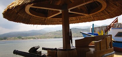 Larantuka Beach Apartments