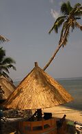 Larantuka Beach Apartments