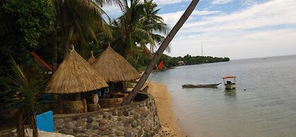 Larantuka Beach Apartments