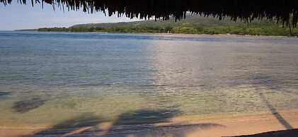 Larantuka Beach Apartments
