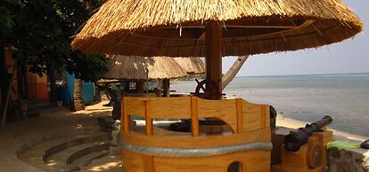 Larantuka Beach Apartments