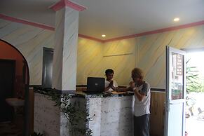 Hotel Butter Cup