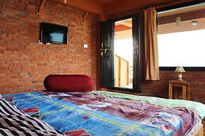 Nar-Bis Hotel