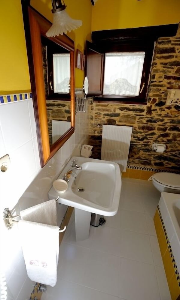 Hotel Rural Casa Peleyón