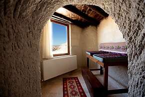 Arif Cave Hotel
