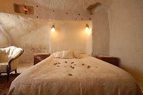Arif Cave Hotel