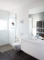 One Marine Drive Boutique Hotel