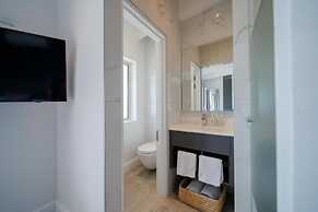 One Marine Drive Boutique Hotel