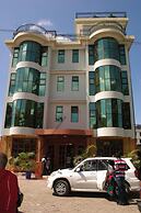 Graceland Hotel