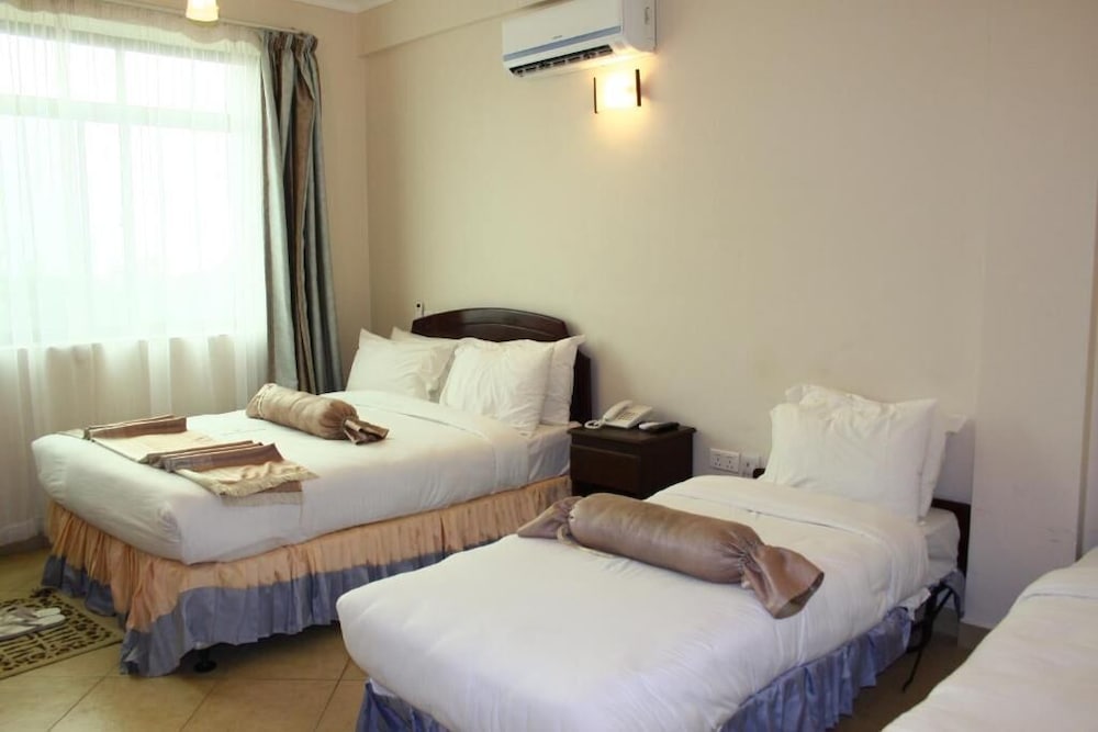 Graceland Hotel
