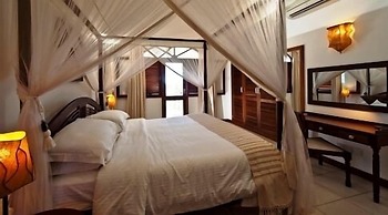 Lantana Galu Beach