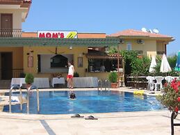 Moms Hotel